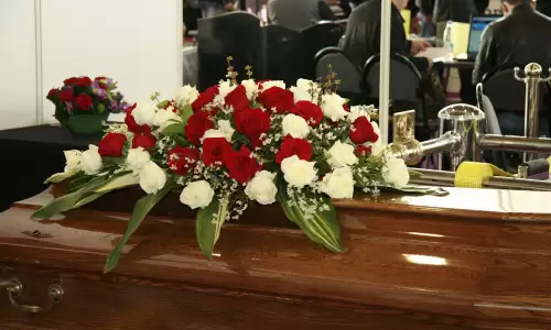 Особенности и важность ритуальных услуг: сопровождение на последнем пути