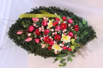 Венок ритуальный Самшит букет арт.425